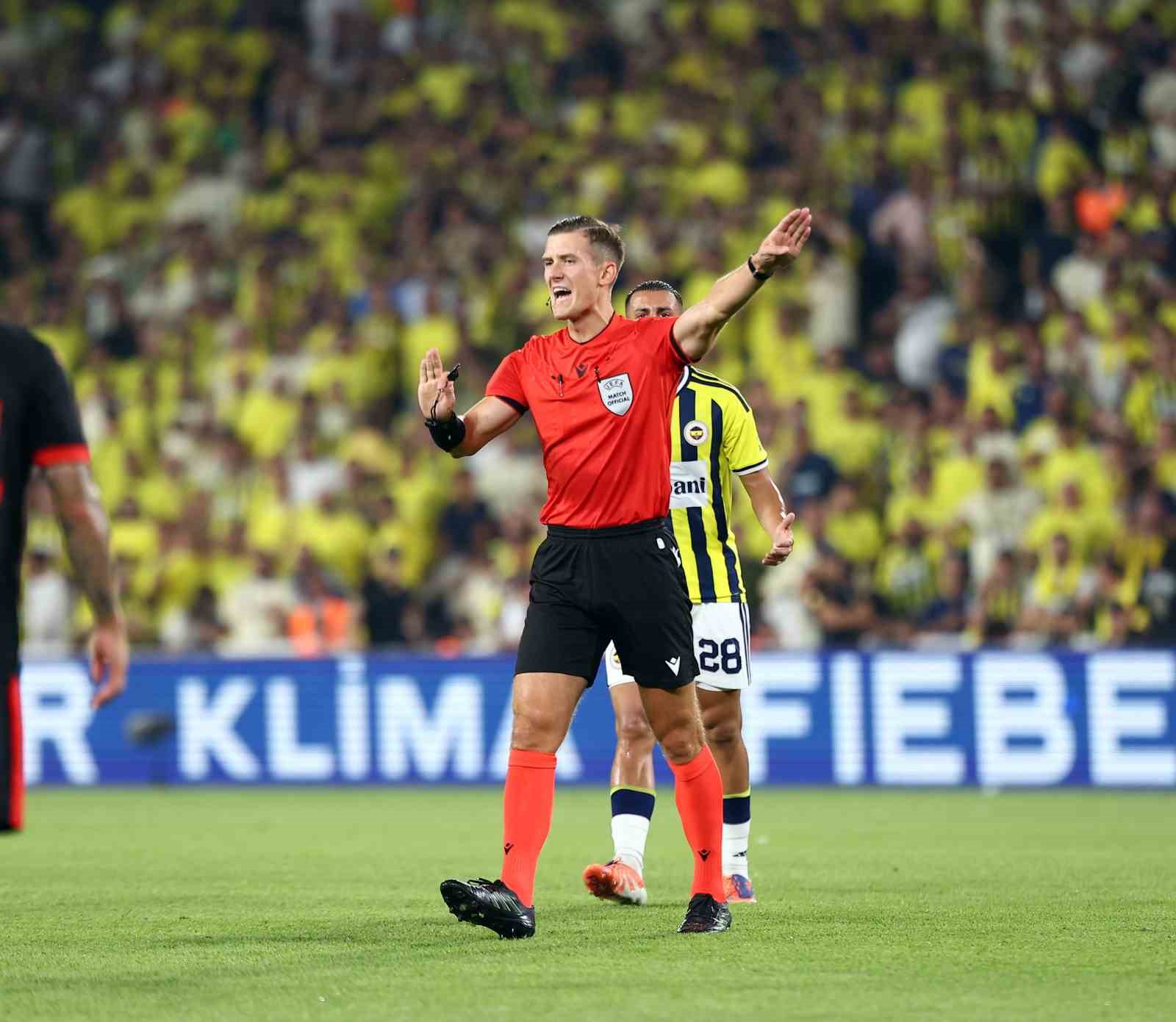 UEFA Şampiyonlar Ligi: Fenerbahçe: 1 - Gornik Zabrze: 0 (İlk yarı) 15 uefa sampiyonlar ligi fenerbahce 1 gornik zabrze 0 ilk yari 11 vipGhwij
