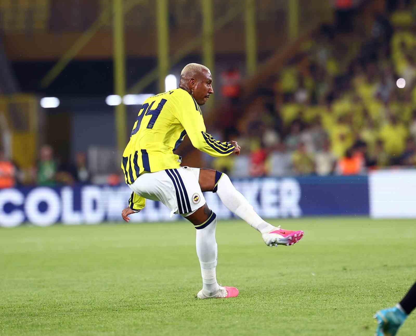 UEFA Şampiyonlar Ligi: Fenerbahçe: 1 - Gornik Zabrze: 0 (İlk yarı) 17 uefa sampiyonlar ligi fenerbahce 1 gornik zabrze 0 ilk yari 13 aTDWfisN
