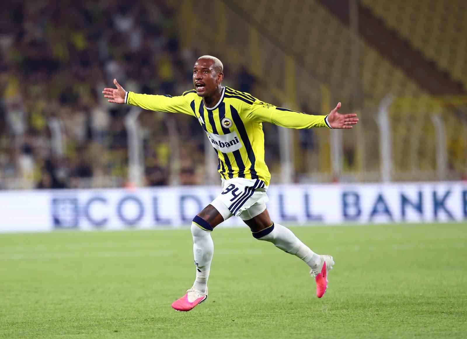 UEFA Şampiyonlar Ligi: Fenerbahçe: 1 - Gornik Zabrze: 0 (İlk yarı) 18 uefa sampiyonlar ligi fenerbahce 1 gornik zabrze 0 ilk yari 14 lS8zLTpX