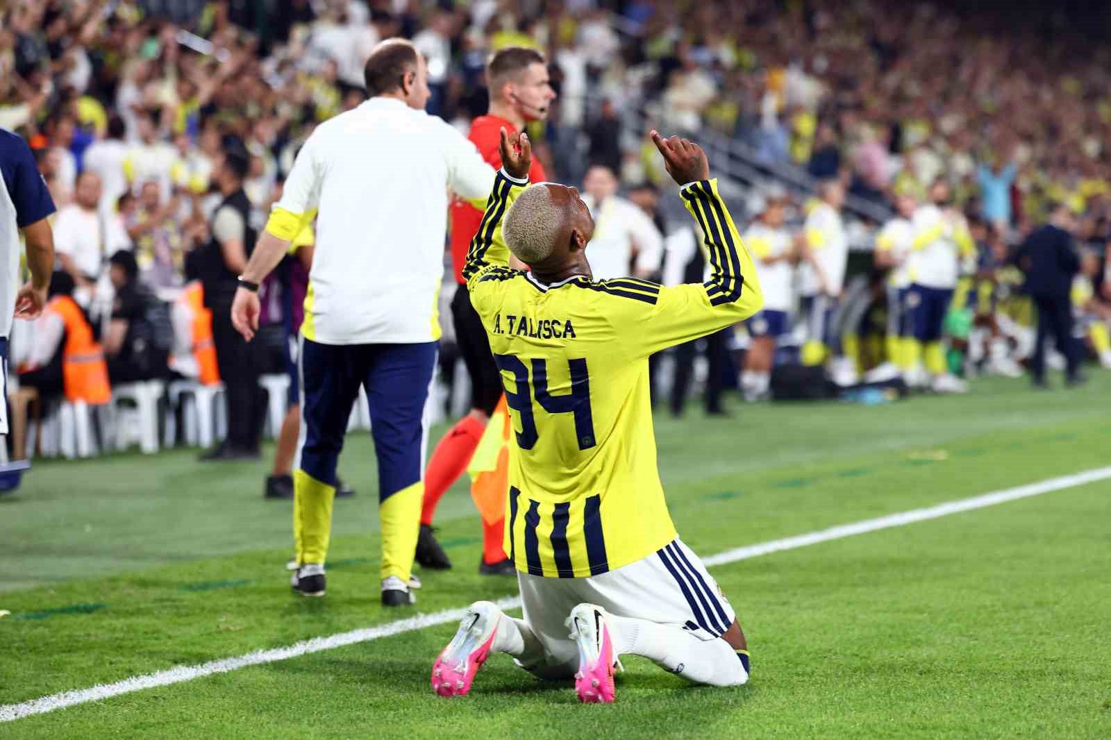 UEFA Şampiyonlar Ligi: Fenerbahçe: 1 - Gornik Zabrze: 0 (İlk yarı) 30 uefa sampiyonlar ligi fenerbahce 1 gornik zabrze 0 ilk yari 26 Bh6Iapzk