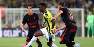 uefa-sampiyonlar-ligi-fenerbahce-1-gornik-zabrze-0-ilk-yari-8mYNgZc7.jpg