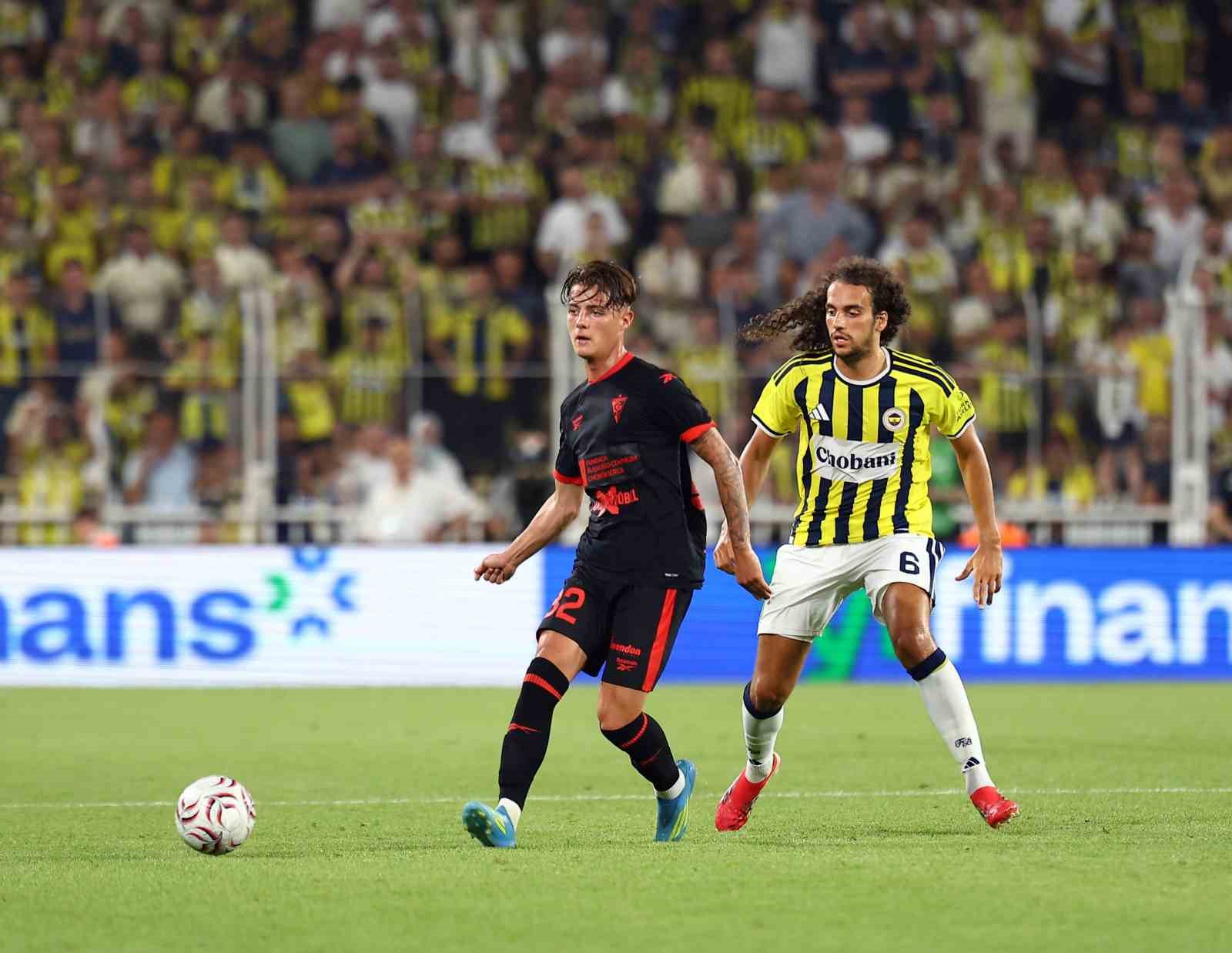 UEFA Şampiyonlar Ligi: Fenerbahçe: 1 - Gornik Zabrze: 0 (İlk yarı) 13 uefa sampiyonlar ligi fenerbahce 1 gornik zabrze 0 ilk yari 9 SW5OUcmI