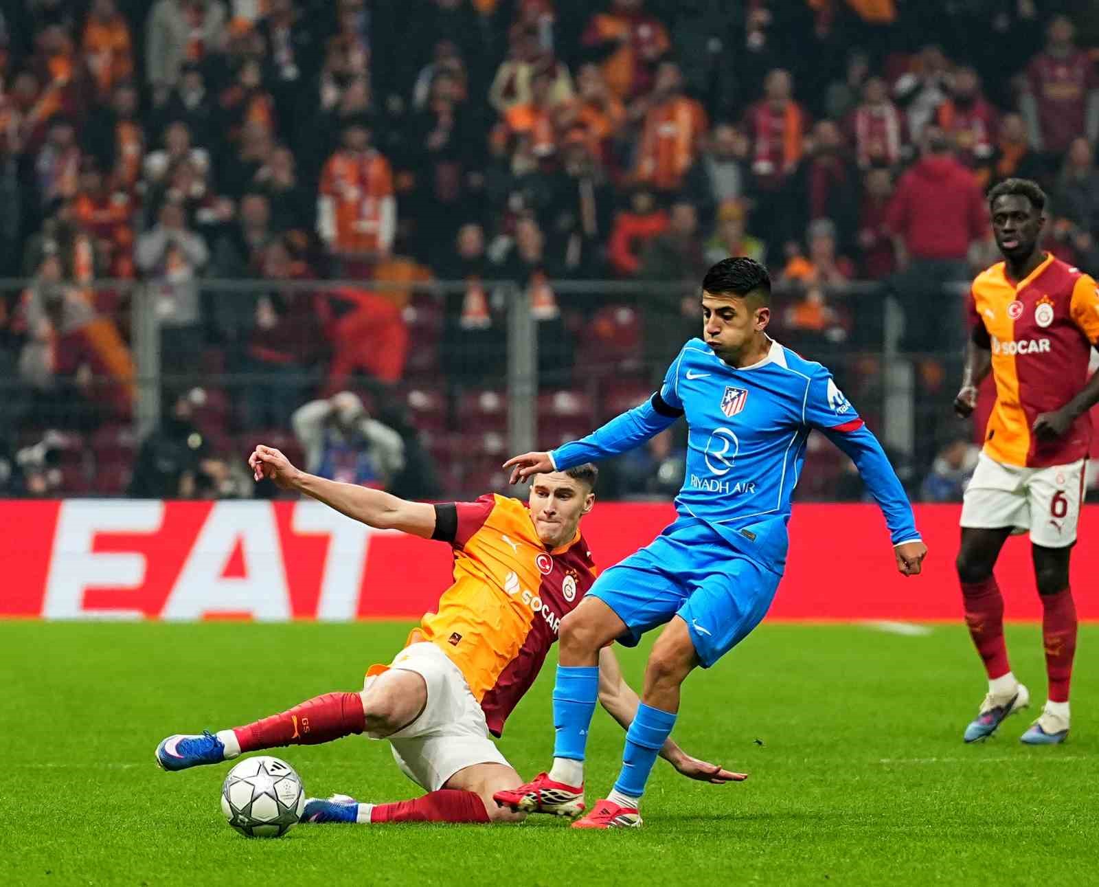 uefa sampiyonlar ligi galatasaray 0 atletico madrid 1 mac devam ediyor 21