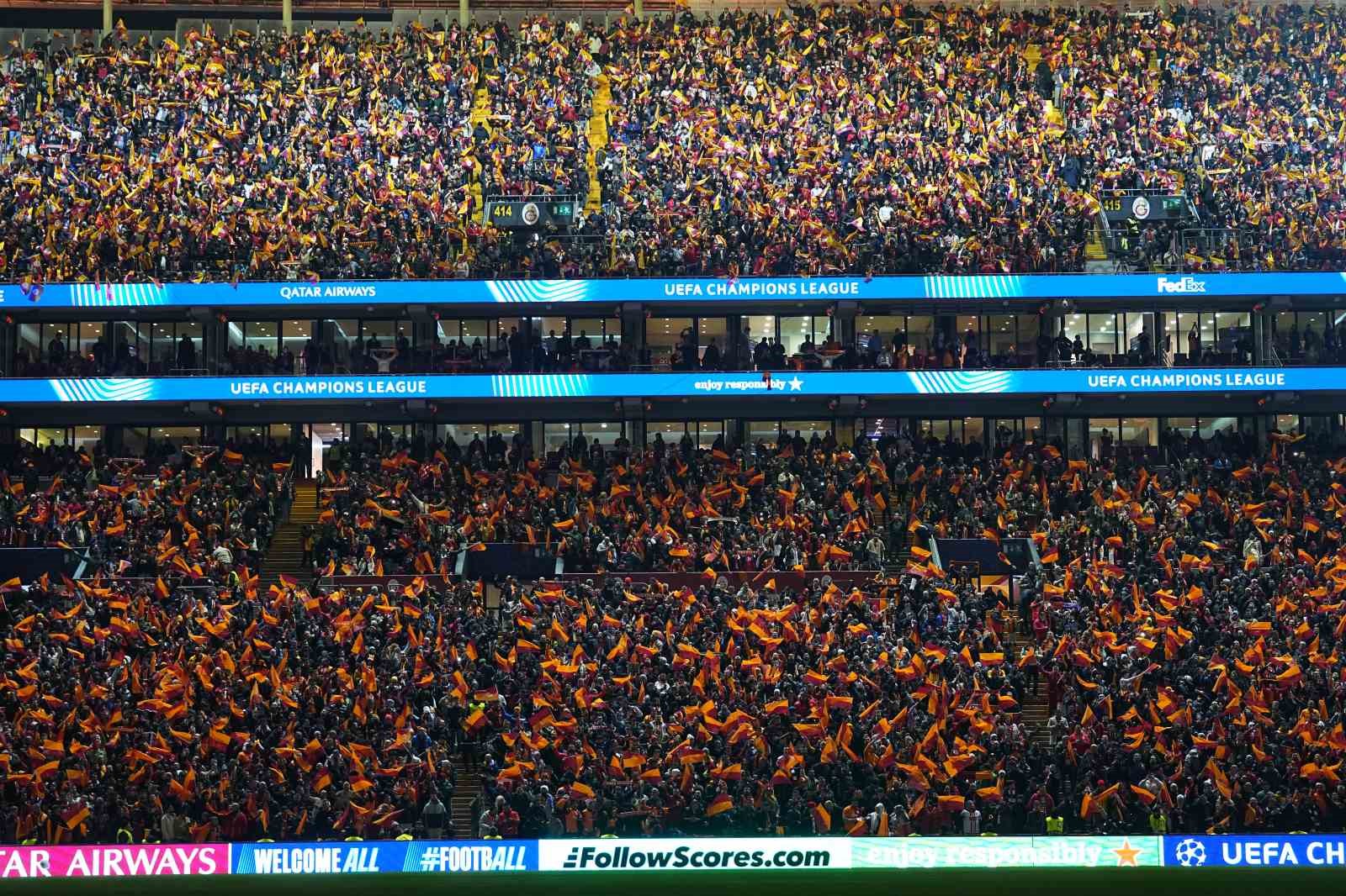 uefa sampiyonlar ligi galatasaray 0 atletico madrid 1 mac devam ediyor 4 B9jfgL1U