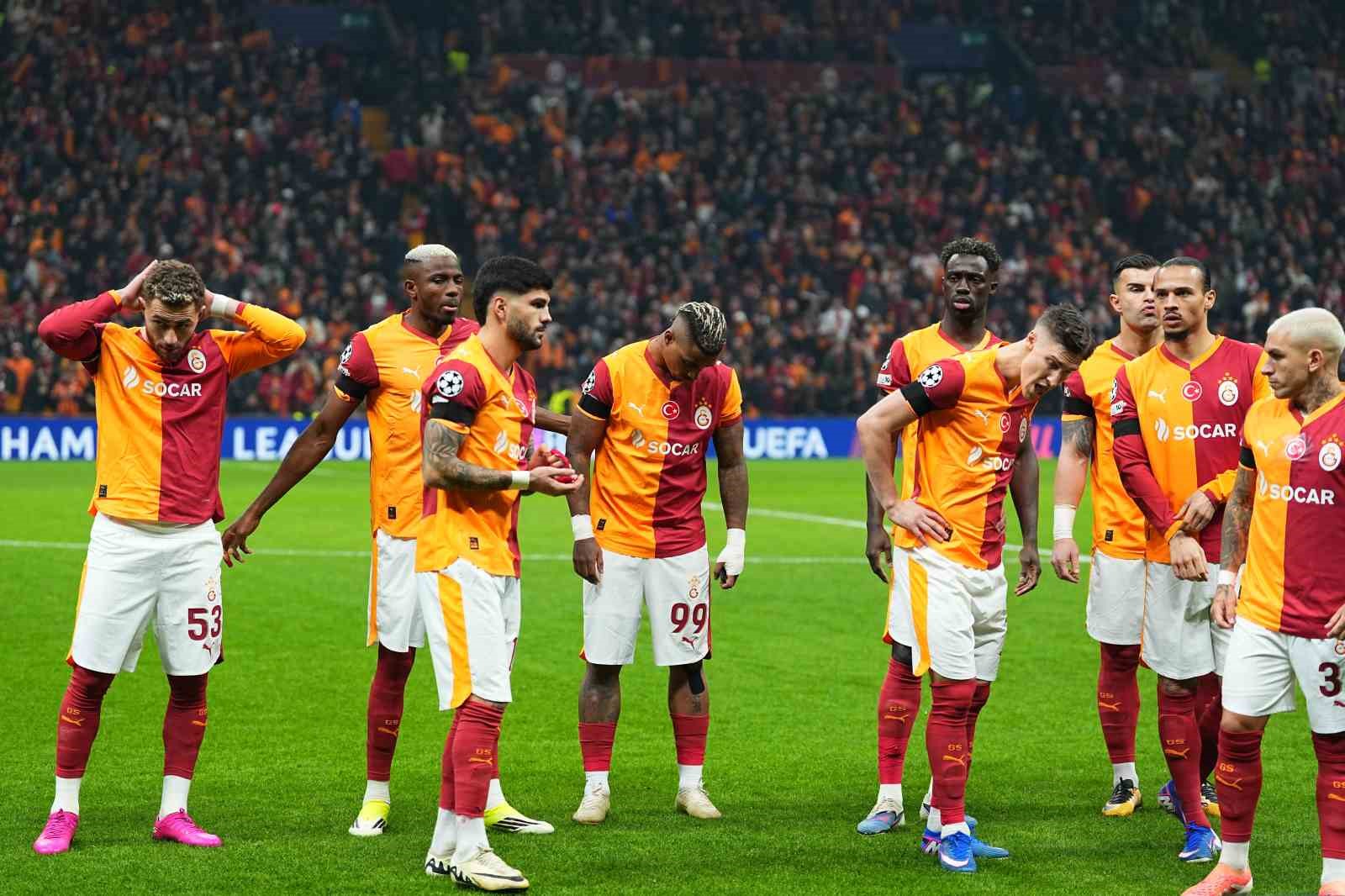 uefa sampiyonlar ligi galatasaray 0 atletico madrid 1 mac devam ediyor 8 nsYrzMJM
