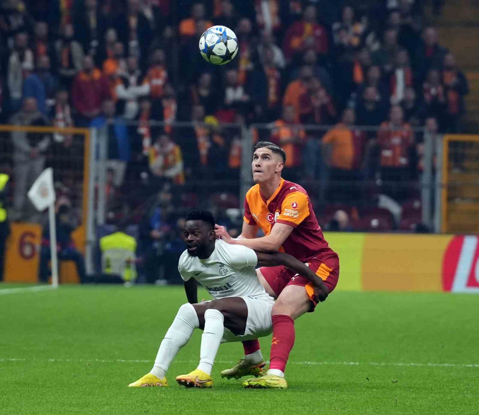 uefa sampiyonlar ligi galatasaray 0 union saint gilloise 0 mac devam ediyor 12 PO9jT4wQ