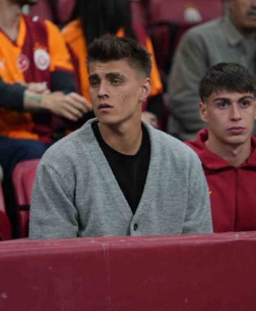 uefa-sampiyonlar-ligi-galatasaray-0-union-saint-gilloise-0-mac-devam-ediyor-C69hlAMh.jpg