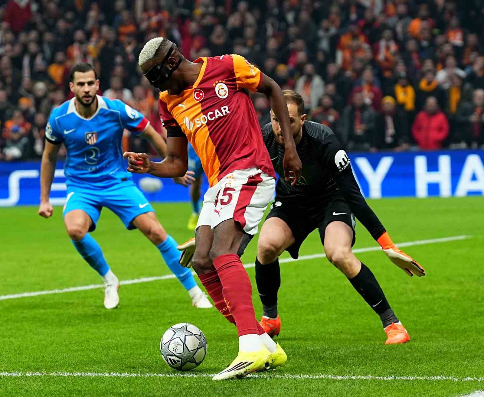uefa sampiyonlar ligi galatasaray 1 atletico madrid 1 ilk yari 29 zquZNn8e