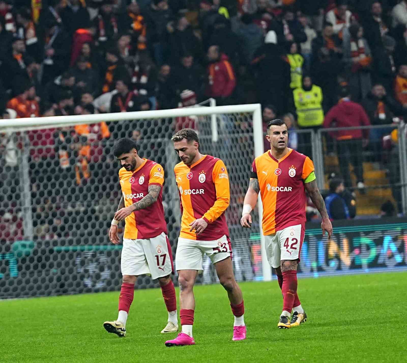 uefa sampiyonlar ligi galatasaray 1 atletico madrid 1 ilk yari 39 wjKuIpku
