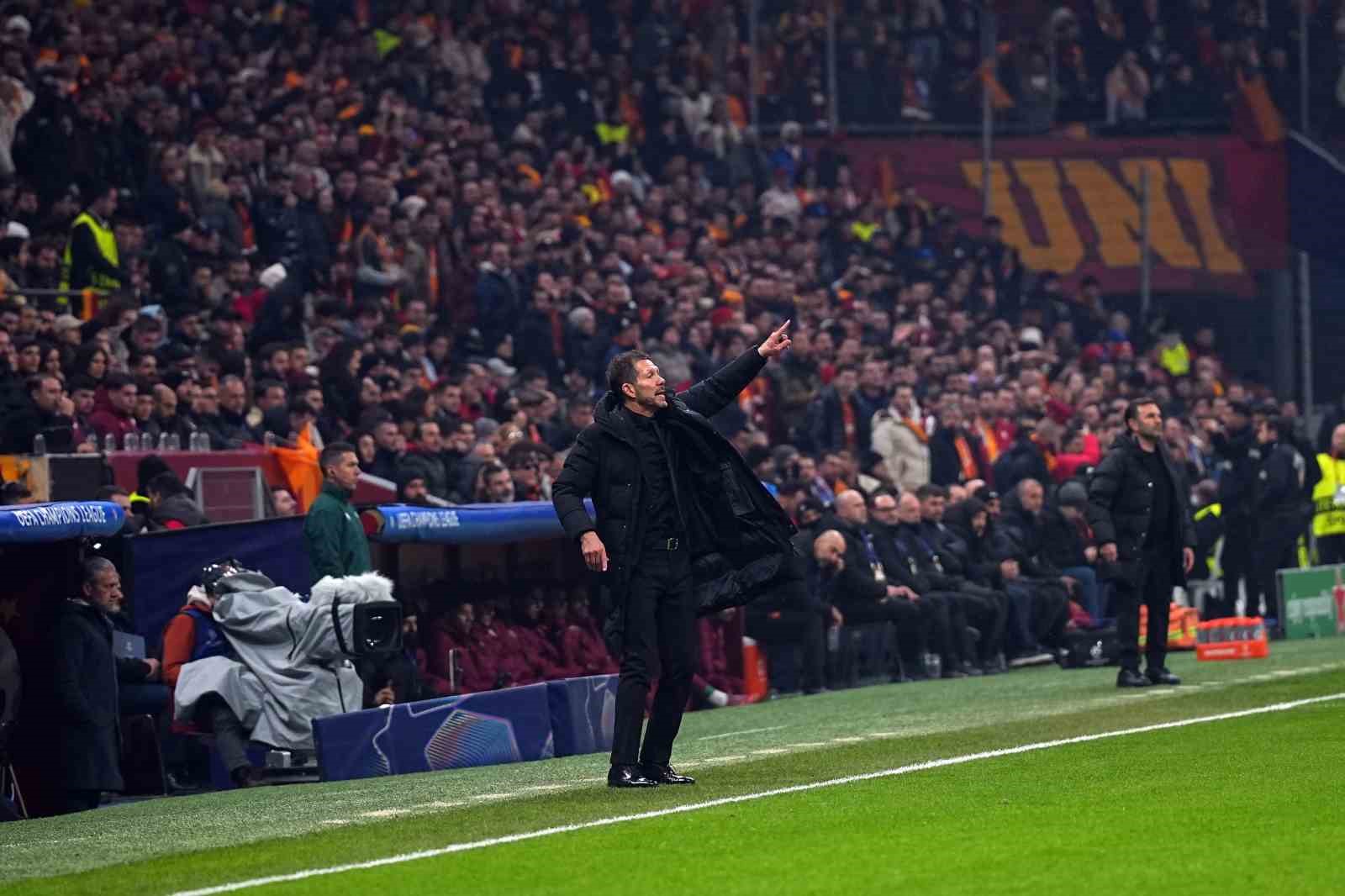 uefa sampiyonlar ligi galatasaray 1 atletico madrid 1 ilk yari 9 RlWArDXC