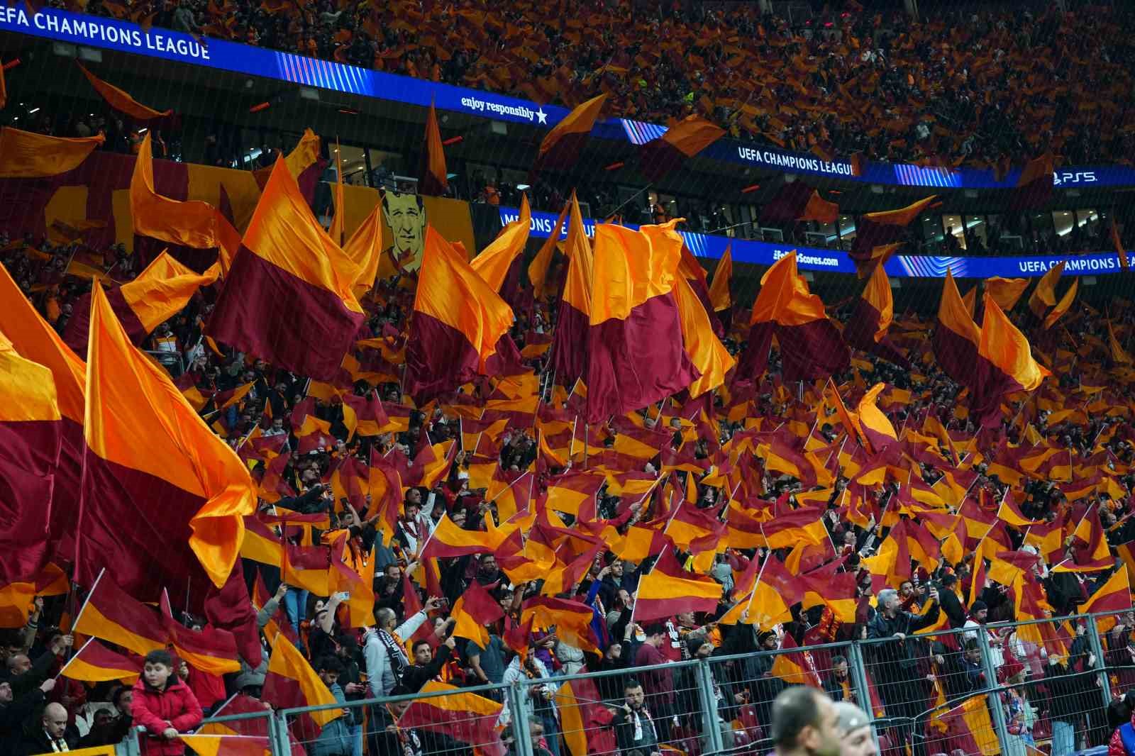 uefa sampiyonlar ligi galatasaray 1 juventus 0 mac devam ediyor 5 BtdzAiX9