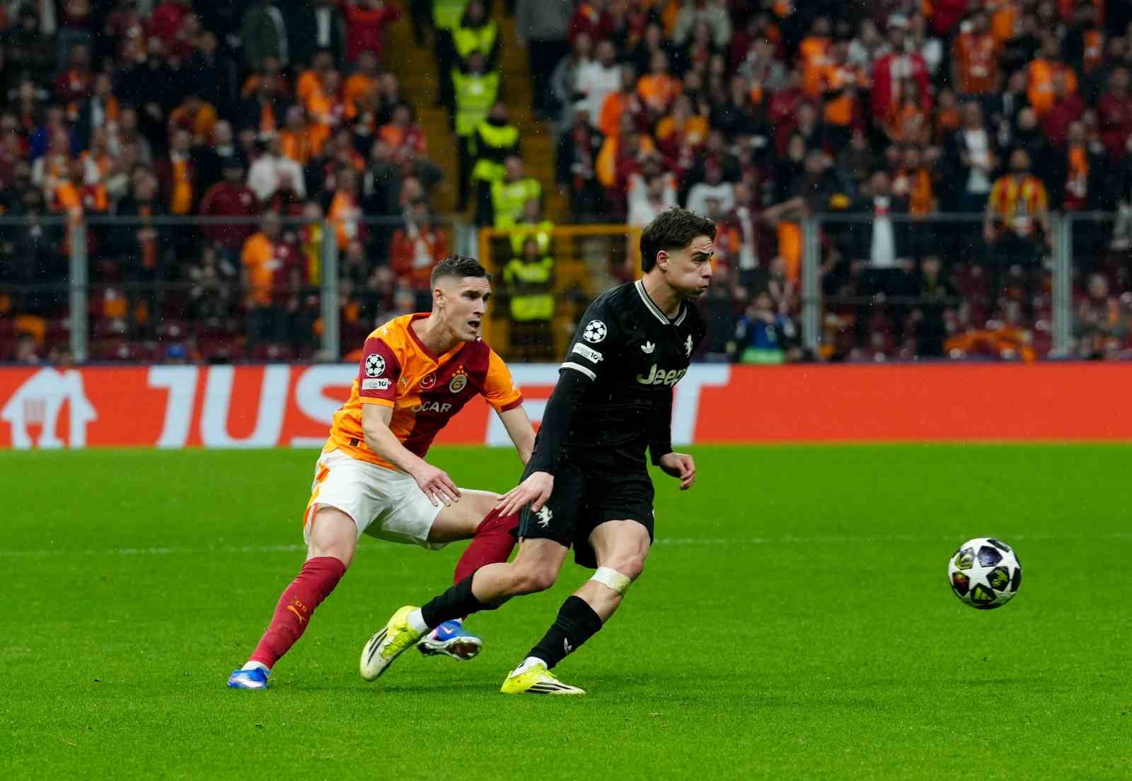 uefa sampiyonlar ligi galatasaray 1 juventus 2 ilk yari 14