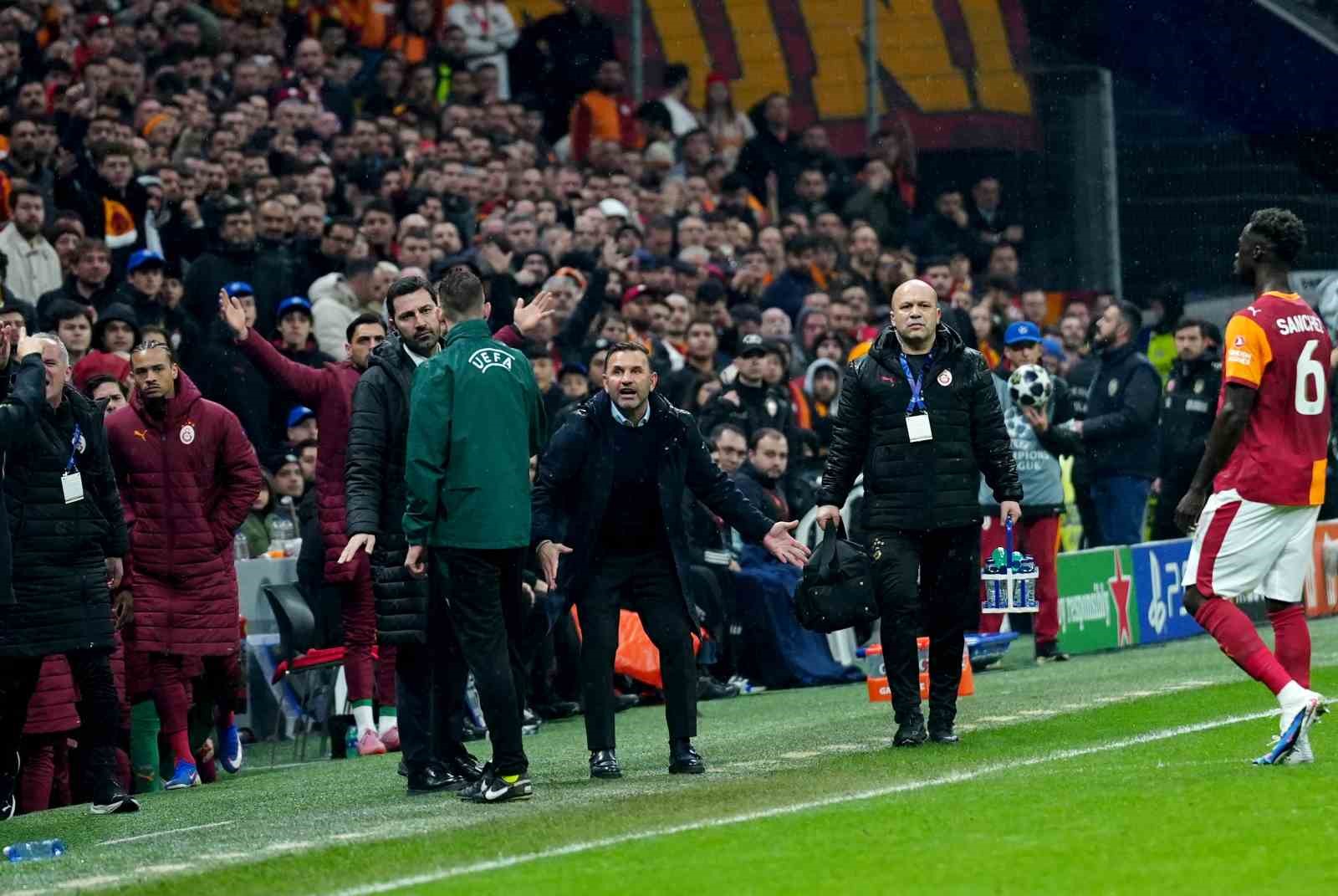 uefa sampiyonlar ligi galatasaray 1 juventus 2 ilk yari 18 9GQH83RY