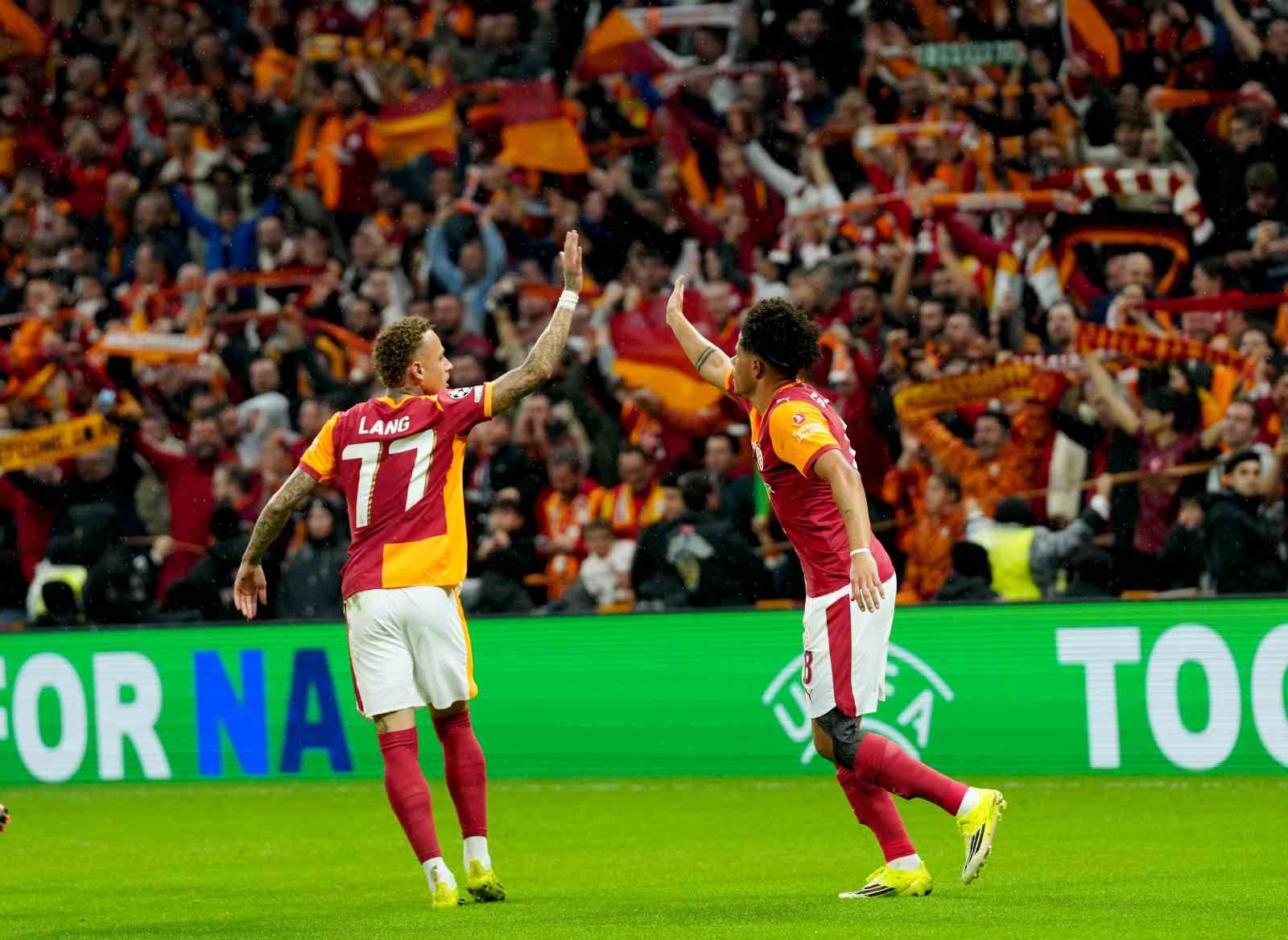 uefa sampiyonlar ligi galatasaray 1 juventus 2 ilk yari 4 PYHfStlY
