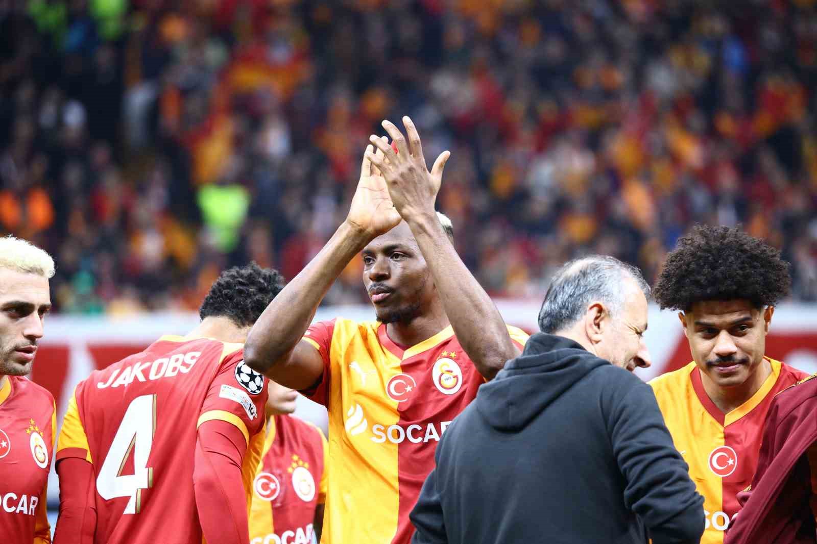 uefa sampiyonlar ligi galatasaray 1 liverpool 0 mac devam ediyor 1 XchZ8lcm