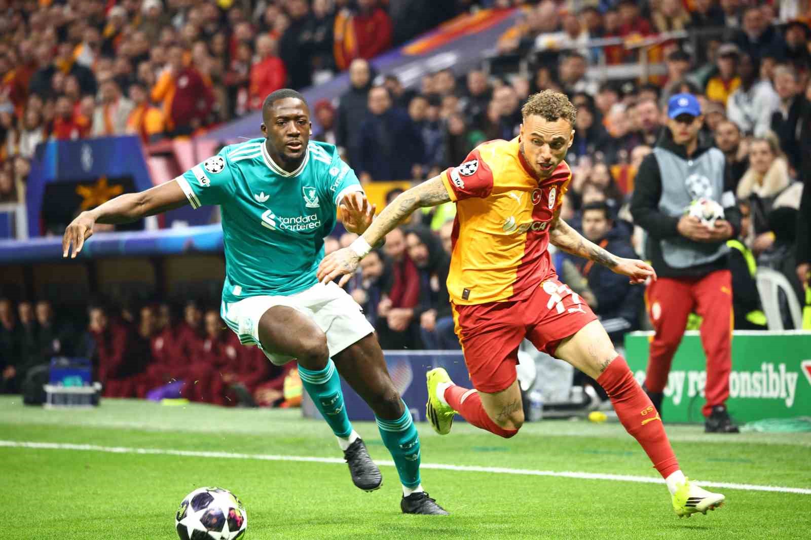 uefa sampiyonlar ligi galatasaray 1 liverpool 0 mac devam ediyor 14 Q5eW7hke