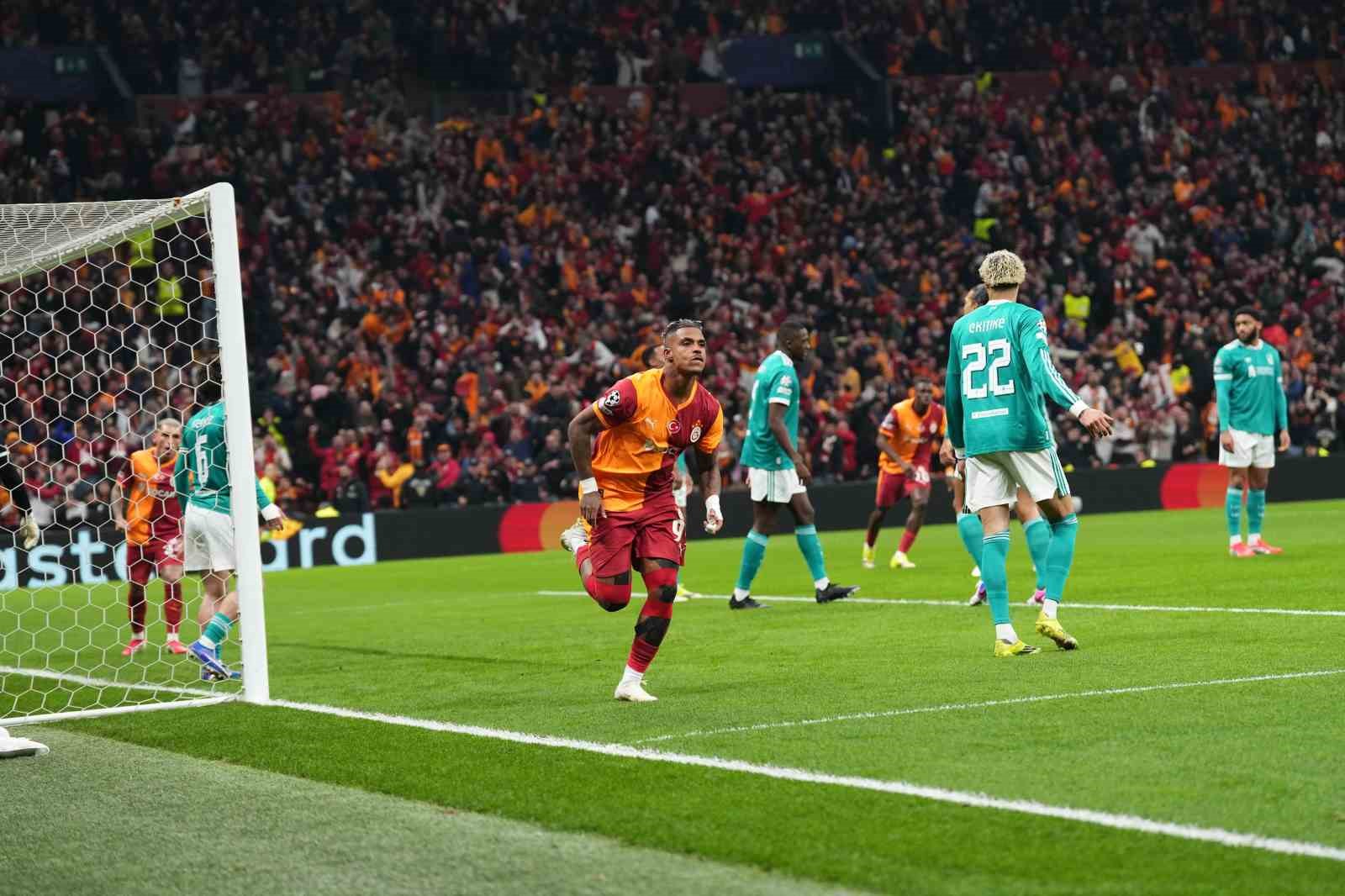 uefa sampiyonlar ligi galatasaray 1 liverpool 0 mac devam ediyor 29