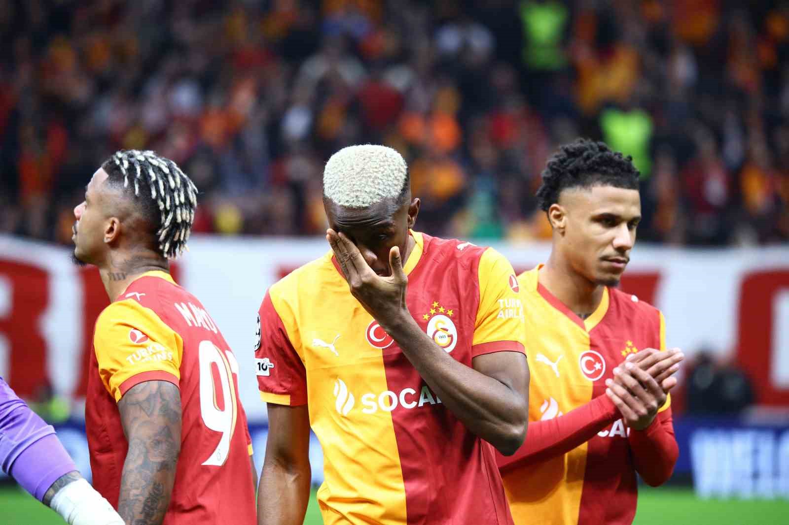 uefa sampiyonlar ligi galatasaray 1 liverpool 0 mac devam ediyor 3 EX8f6wQQ