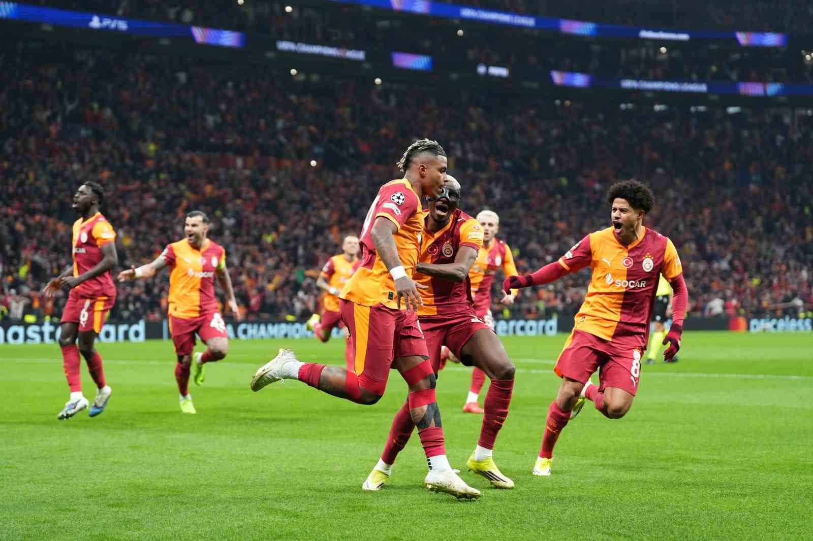 uefa sampiyonlar ligi galatasaray 1 liverpool 0 mac devam ediyor 31 E4EbeqP3