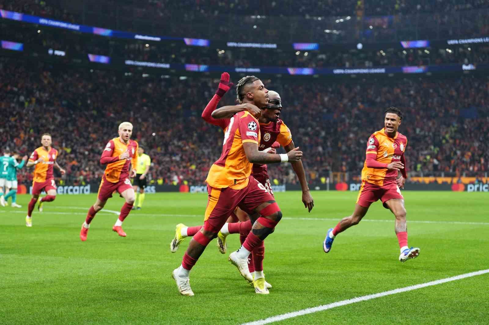 uefa sampiyonlar ligi galatasaray 1 liverpool 0 mac devam ediyor 32 6LXjqTLD