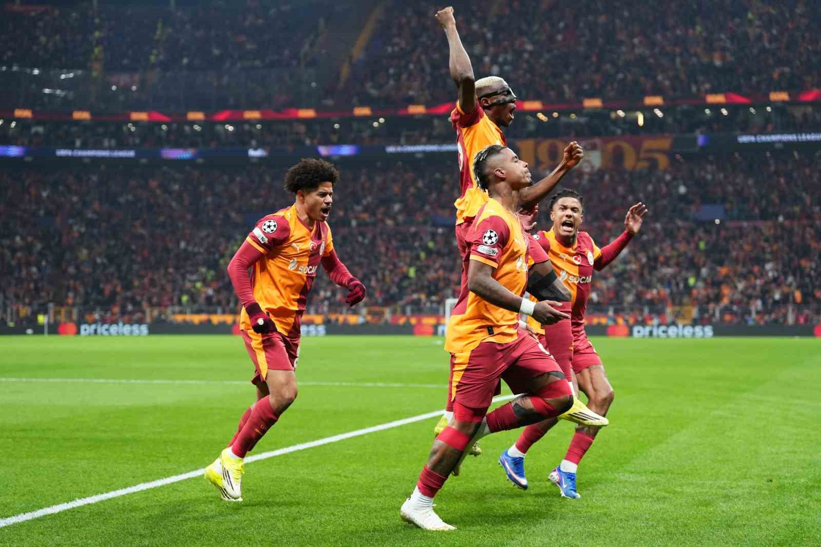 uefa sampiyonlar ligi galatasaray 1 liverpool 0 mac devam ediyor 33 jp9N3683