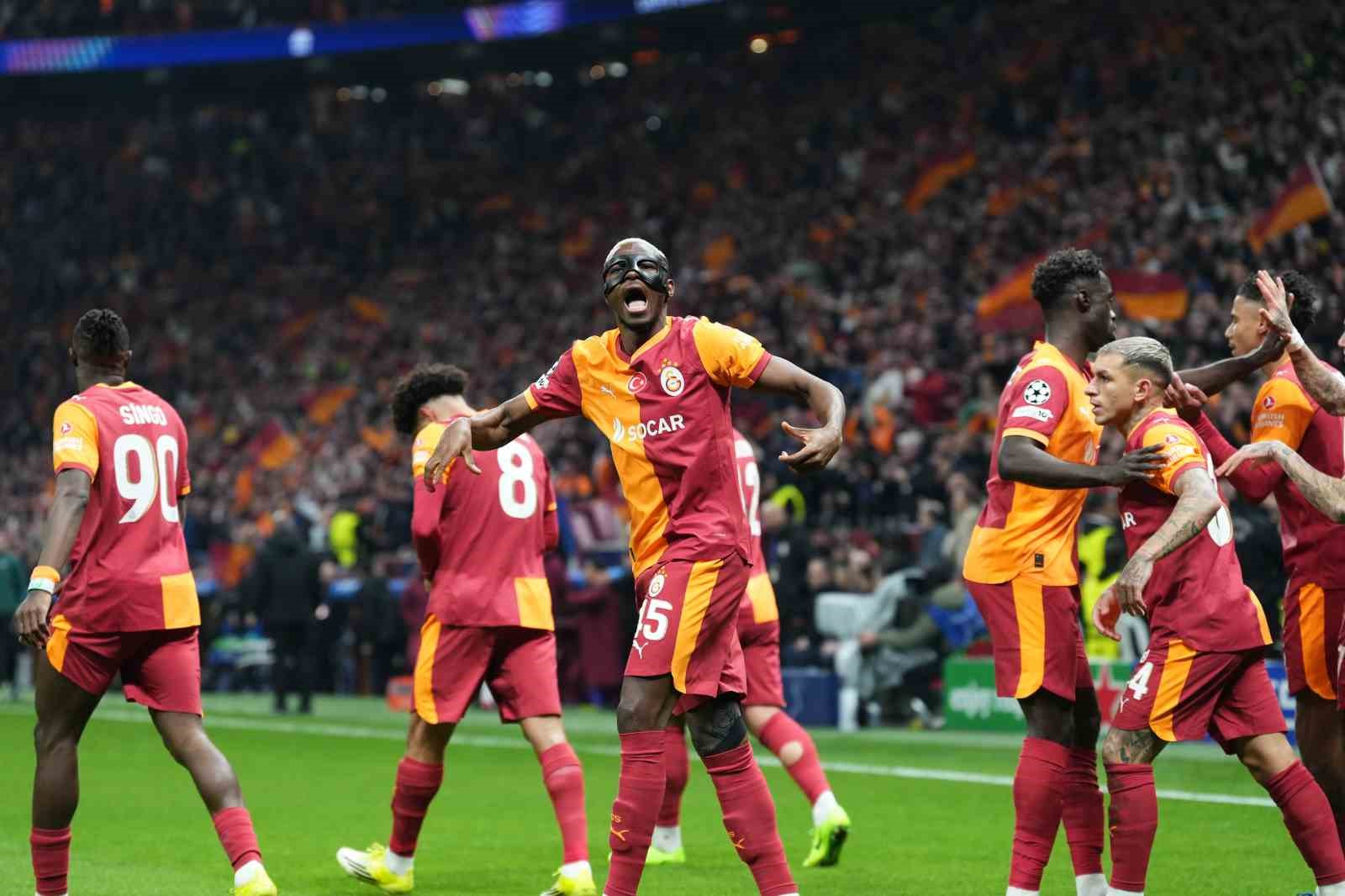 uefa sampiyonlar ligi galatasaray 1 liverpool 0 mac devam ediyor 45 2STjMkgi