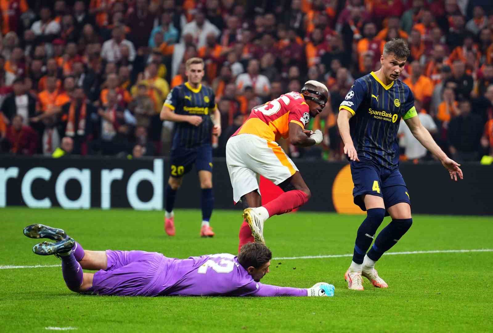 uefa sampiyonlar ligi galatasaray 2 bodoglimt 0 ilk yari 12 SGhhyj5J