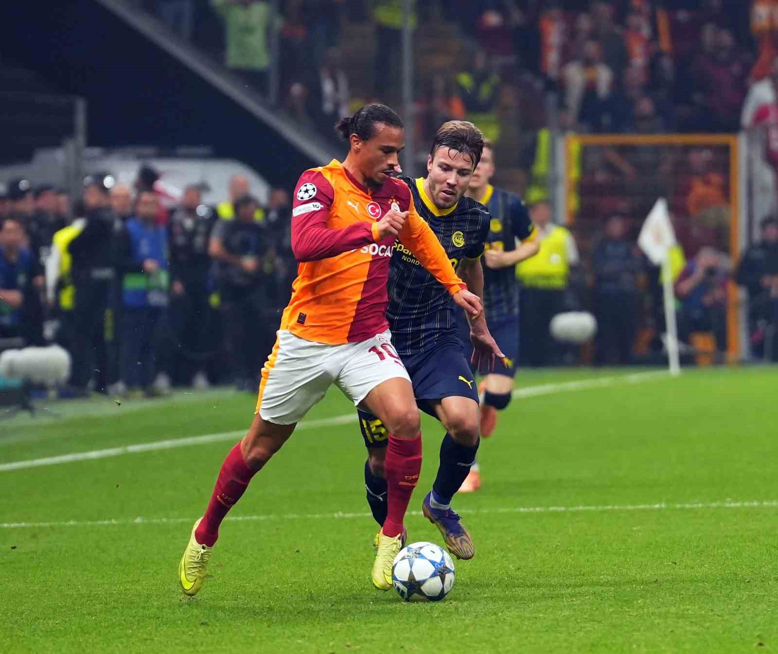 uefa sampiyonlar ligi galatasaray 2 bodoglimt 0 ilk yari 25 QIU31rEy