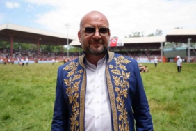 Samsun’da şampiyonluk maçı heyecanı: Biletler için kuyruk oluştu 2 thumbnail