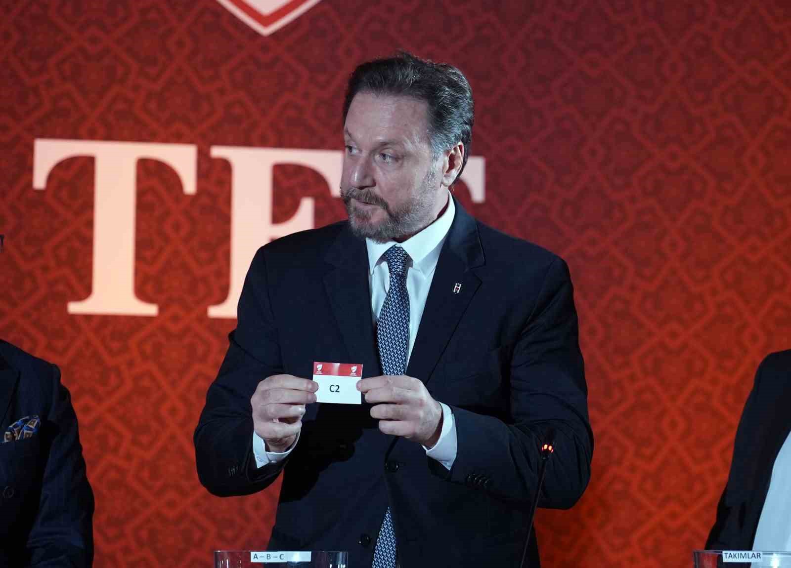 ugur fora kupaya talip bir takim olarak karsiniza kim cikarsa yenmeniz gerekiyor 1 yC5eL59b