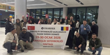 ukabder-eli-ile-cadda-turk-sancagi-dalgalaniyor-TRhtz8u8.jpg