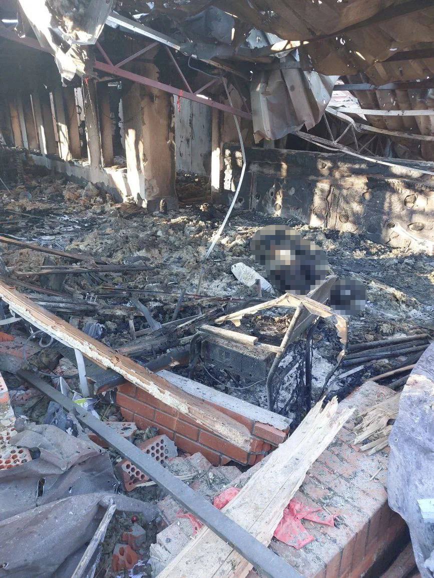 ukrayna hersonda otel ve kafeye saldirdi 24 olu 50 yarali 2