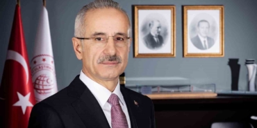 ulastirma-ve-altyapi-bakani-uraloglu-15-temmuz-gecesi-yasadiklarini-anlatti-TTi8OeRv.jpg