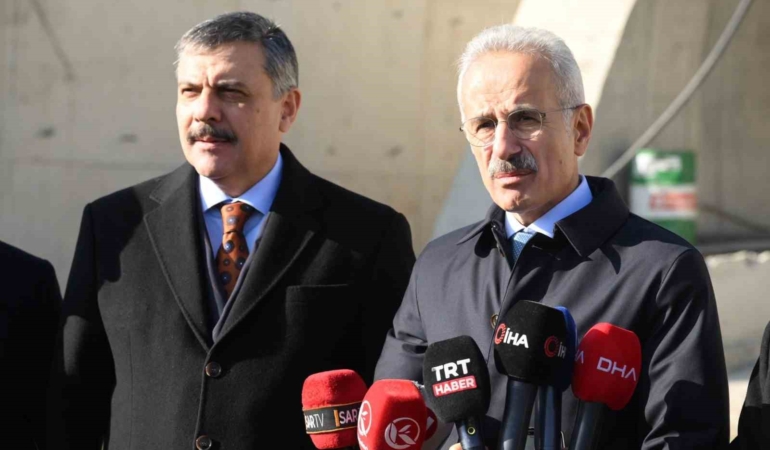 ulastirma-ve-altyapi-bakani-uraloglu-2026-yilinin-ilk-yarisi-icerisinde-tuneli-hizmete-acmis-olacagiz-McrkQY8z.jpg