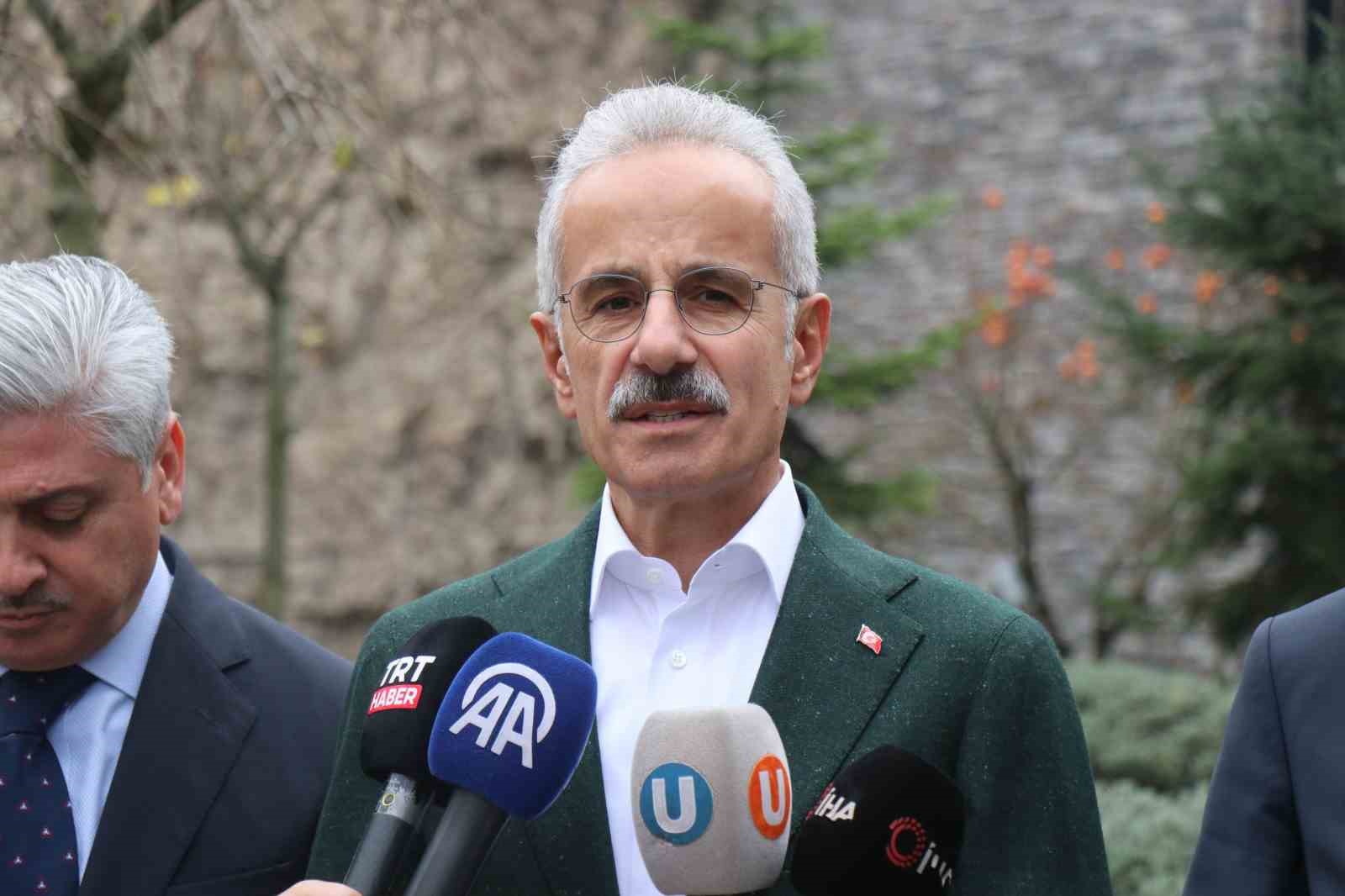 ulastirma ve altyapi bakani uraloglu kaptanin dron saldirisi var diye yardim cagrisi olmustu 0 9d1dqzUN