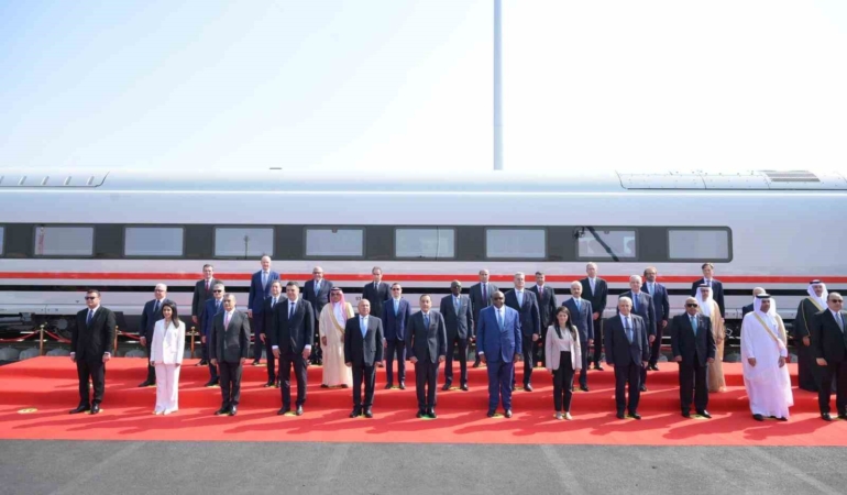 ulastirma-ve-altyapi-bakani-uraloglu-misirda-transmea-2025-acilisina-katildi-2gtbOejz.jpg