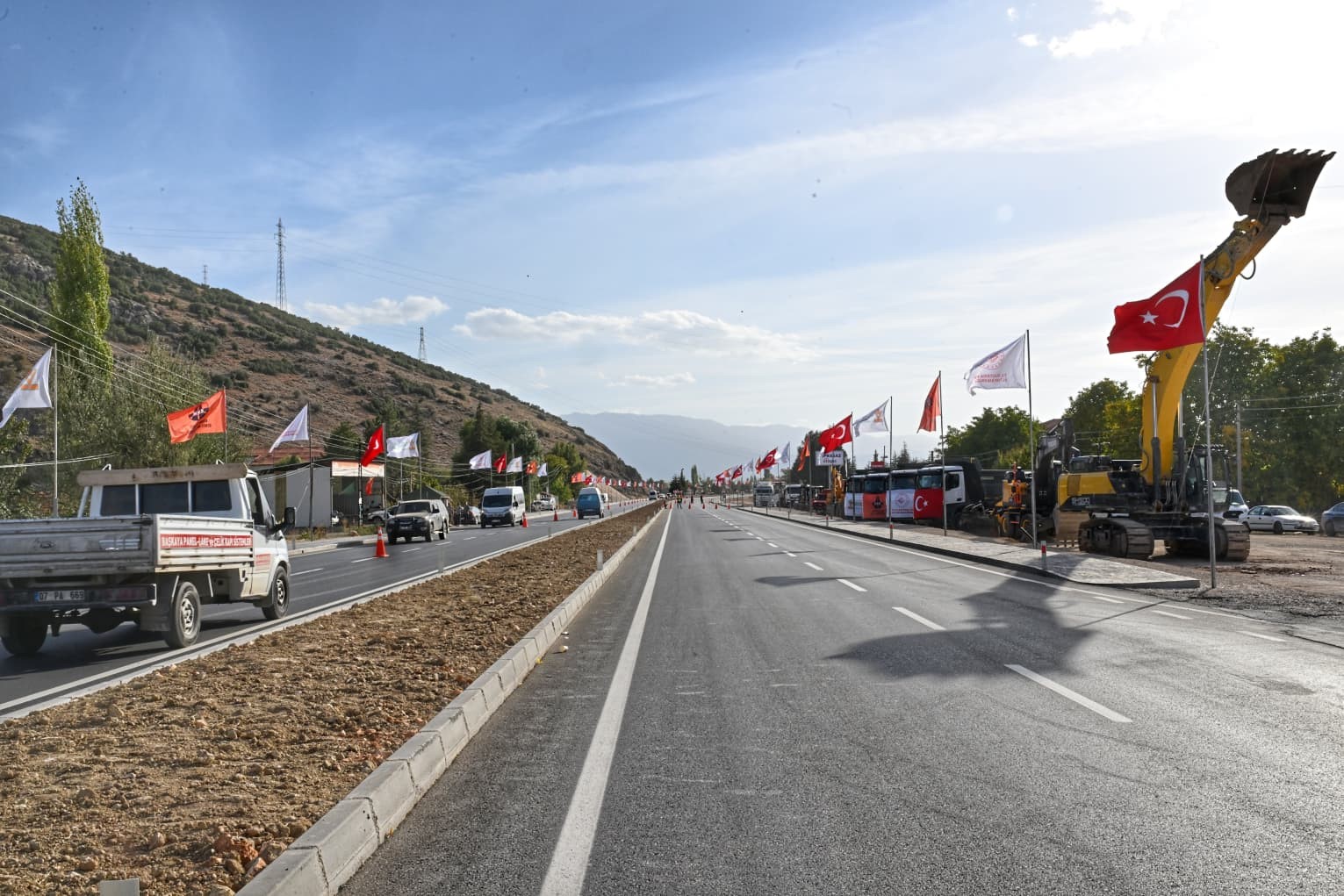 ulastirma ve altyapi bakani uraloglu tarim ticaret ve turizme can suyu olacak 3 5kAENlkj