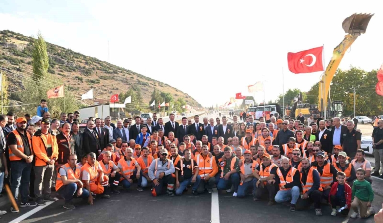 ulastirma-ve-altyapi-bakani-uraloglu-tarim-ticaret-ve-turizme-can-suyu-olacak-bBXNaynZ.jpg