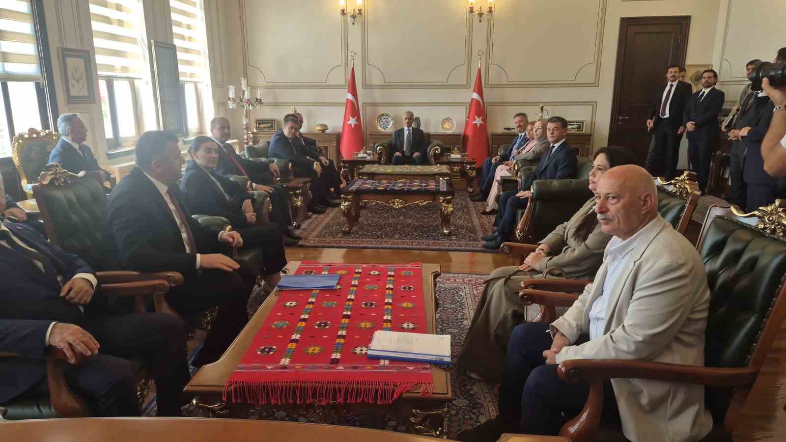 Ulaştırma ve Altyapı Bakanı Uraloğlu Tekirdağ’da koordinasyon toplantısına katıldı 6 ulastirma ve altyapi bakani uraloglu tekirdagda koordinasyon toplantisina katildi 2 cMBsh36J