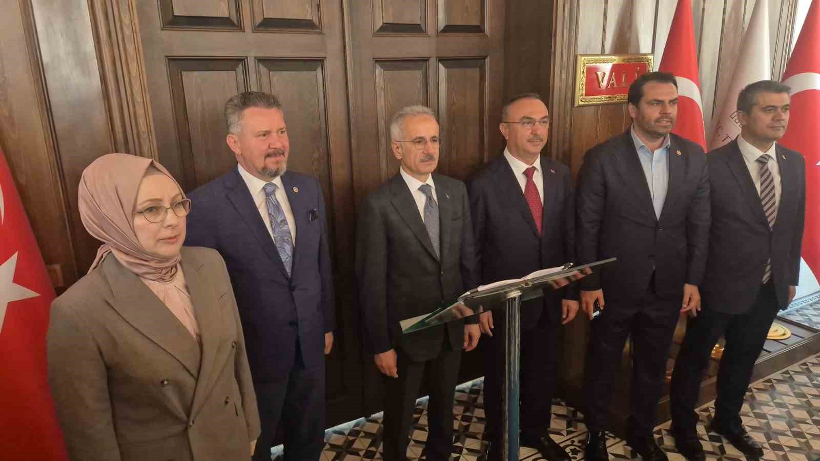 Ulaştırma ve Altyapı Bakanı Uraloğlu Tekirdağ’da koordinasyon toplantısına katıldı 7 ulastirma ve altyapi bakani uraloglu tekirdagda koordinasyon toplantisina katildi 3 zlBKWbAz