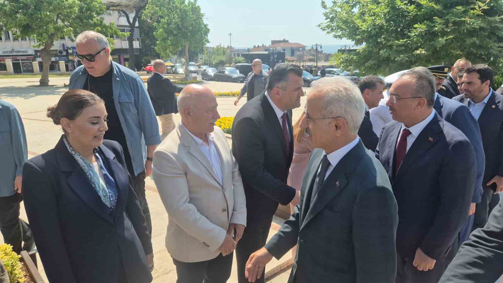 Ulaştırma ve Altyapı Bakanı Uraloğlu Tekirdağ’da koordinasyon toplantısına katıldı 8 ulastirma ve altyapi bakani uraloglu tekirdagda koordinasyon toplantisina katildi 4