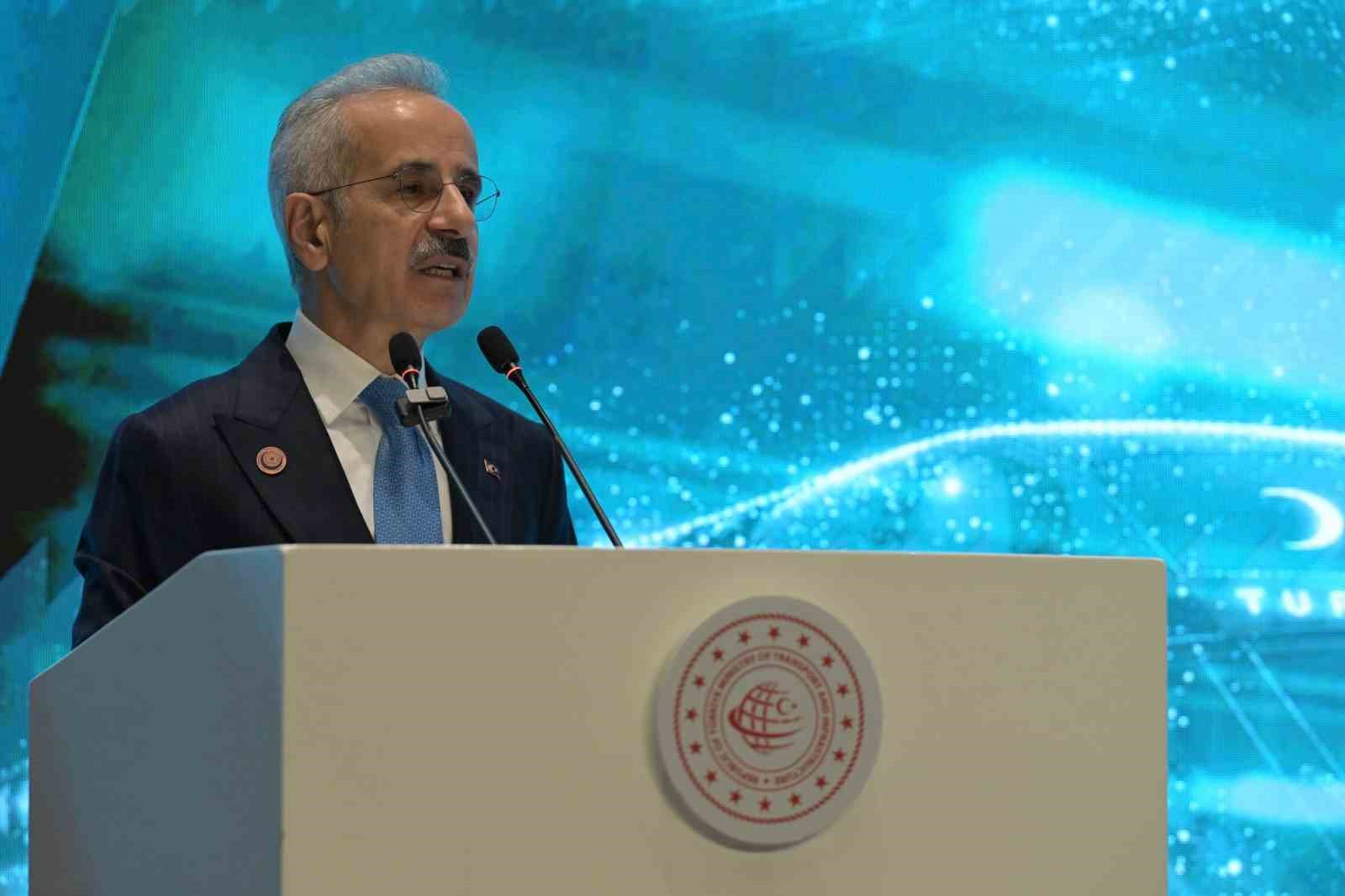 ulastirma ve altyapi bakani uraloglu turkiye jeostratejik bir guven adasi haline gelmistir 1 ktHrchbc