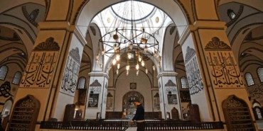 ulu-cami-teravihlere-hazir-PxRhQ9VZ.jpg