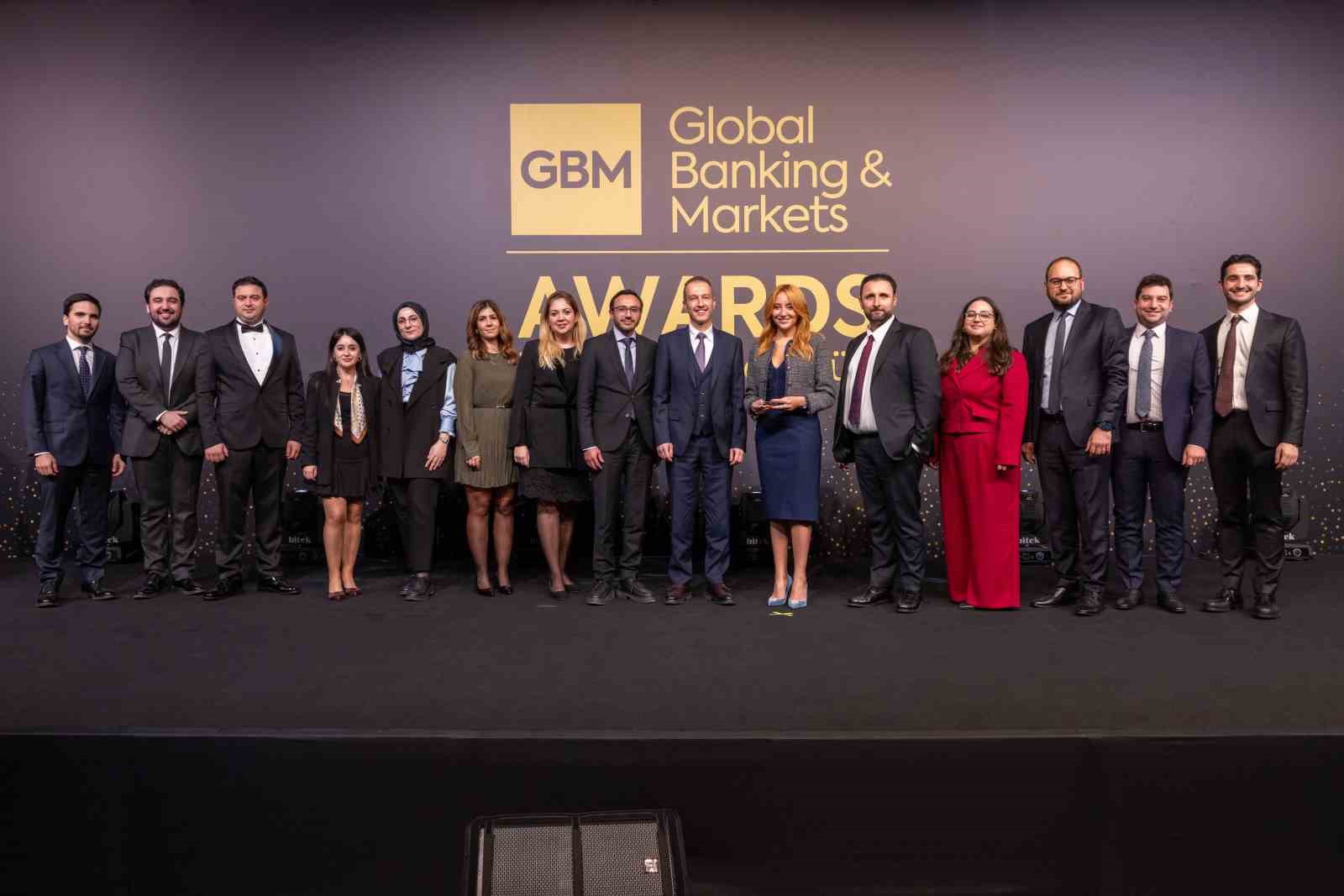 uludag enerjiye global banking markets odulu 0 EaOcNNXE