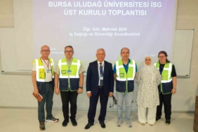 Bursa’da Muharrem Ayı Aşure Geleneği Şirinevler’de Devam Etti 1 thumbnail