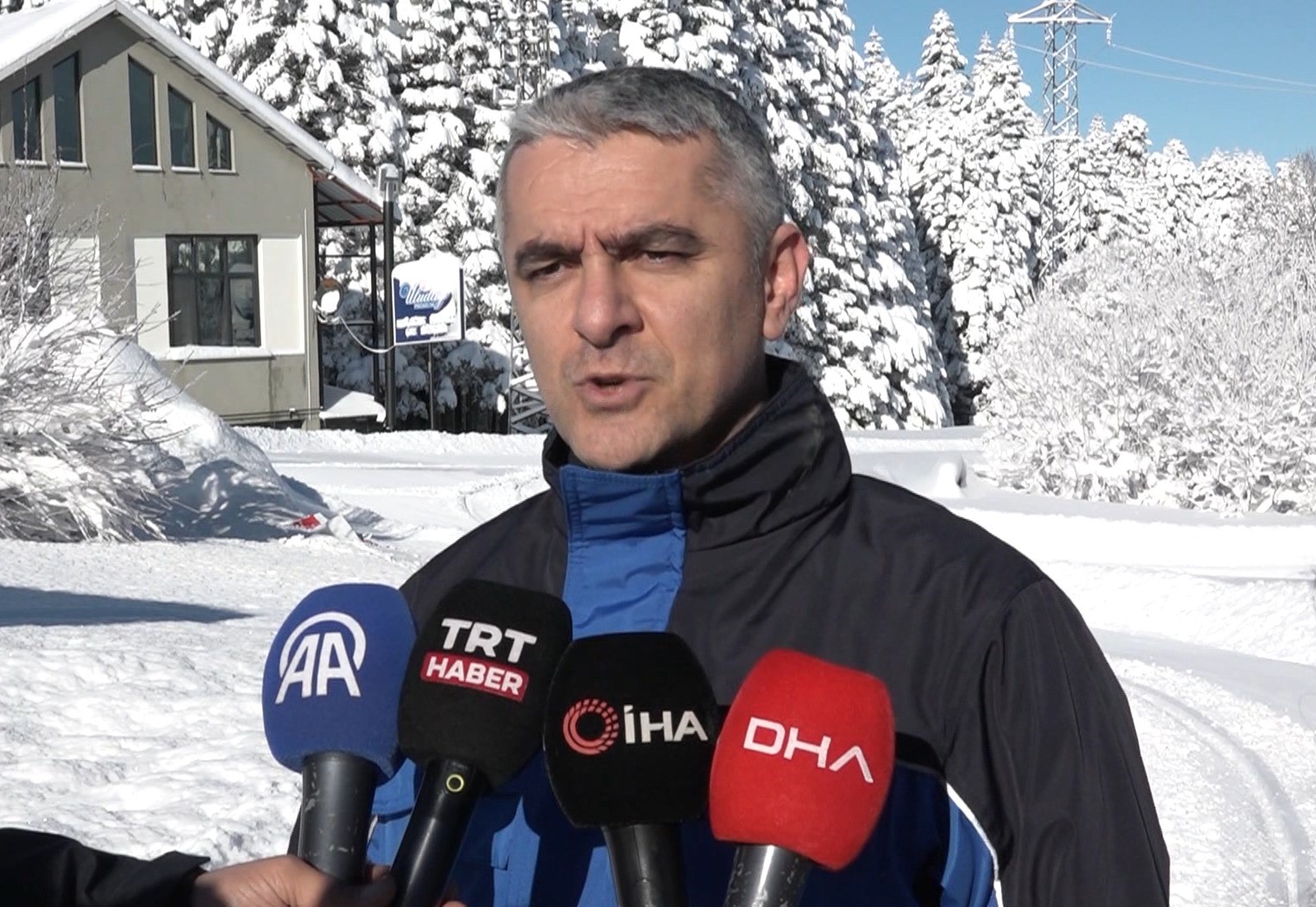 uludagda beline kadar kara gomulen ekiplerin zorlu mesaisi 2 N9uKSMGP