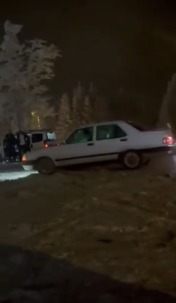 uludagda drift pahaliya patladi jandarma tespit ettigi araclari trafikten men etti 1 vpE2gkF6