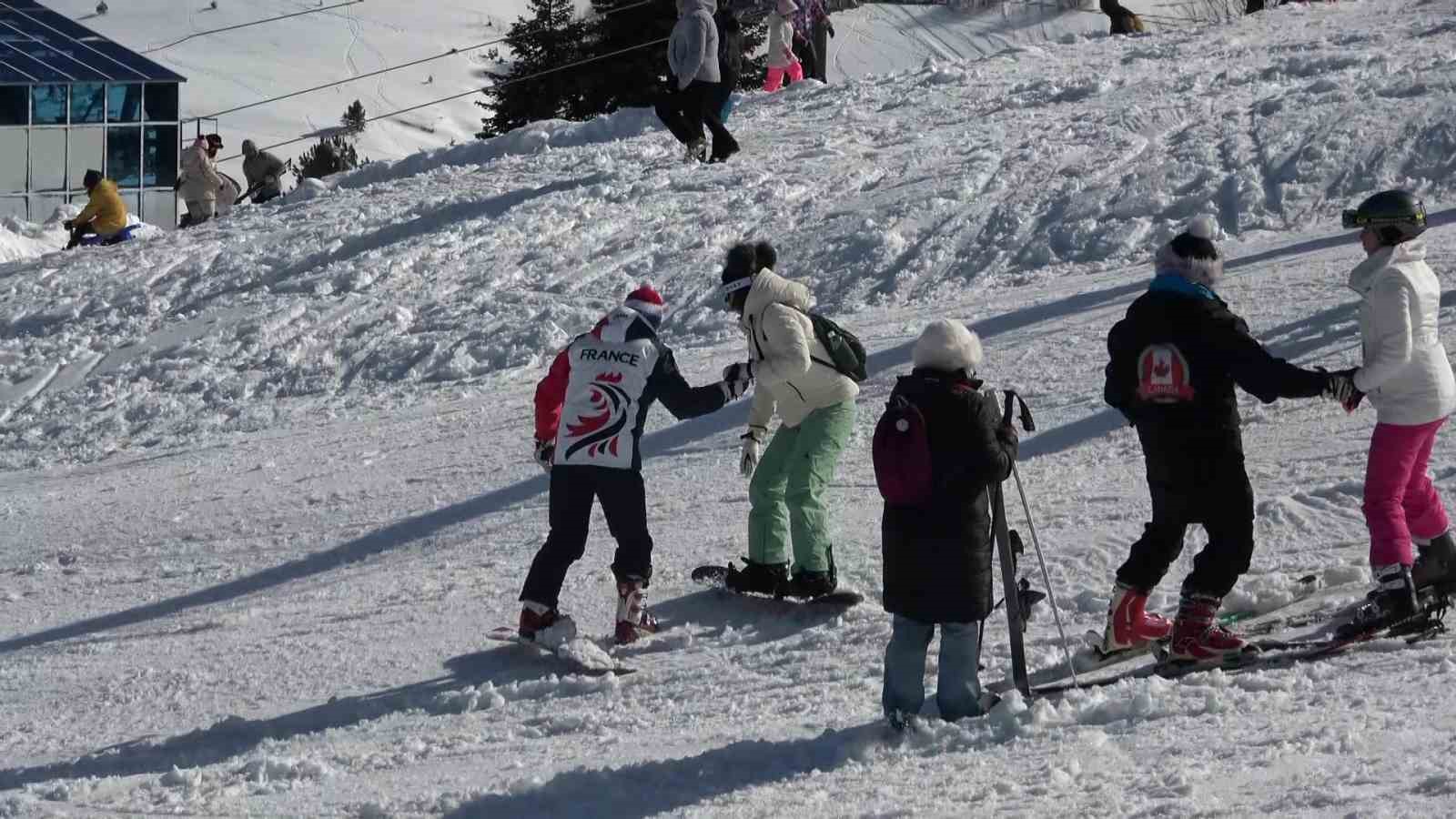 uludagda gunesli hafta sonu zirve tatilcilerle doldu 2 ALuN6wSd