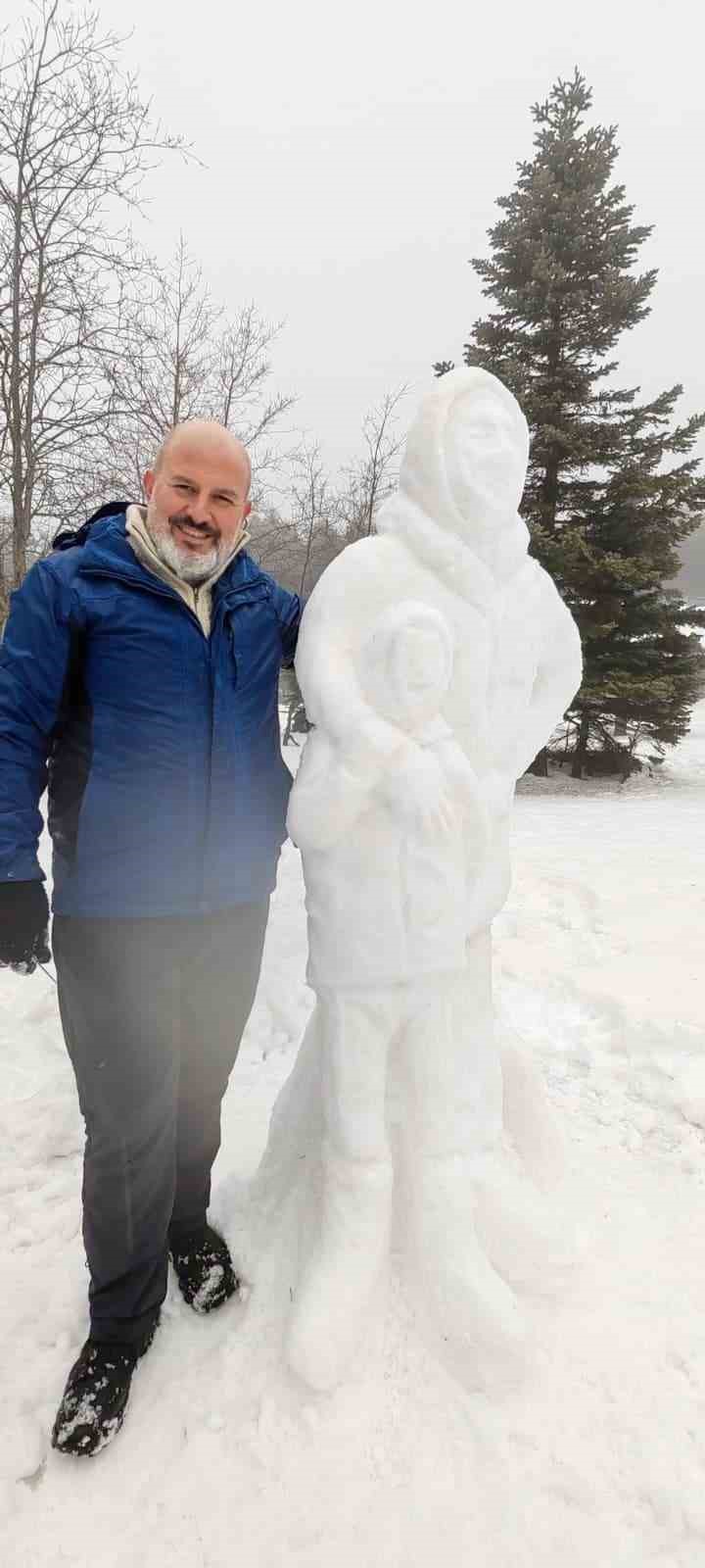 uludagda kardan heykel sanat eserini aratmadi 1 cIzAqvYC