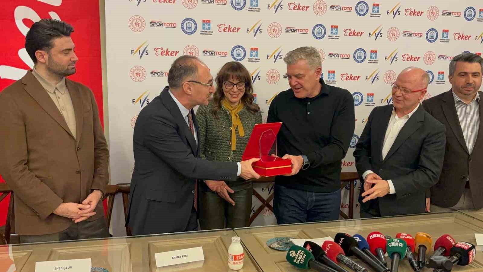 uludagdaki uluslararasi kayak organizasyonlarinin lansmani bursada yapildi 5 sqCgRkvf